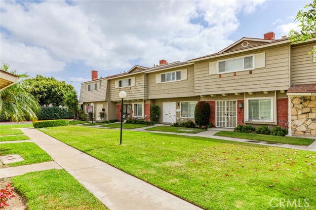 Detail Gallery Image 31 of 56 For 11879 Sungrove Cir, Garden Grove,  CA 92840 - 3 Beds | 2/1 Baths