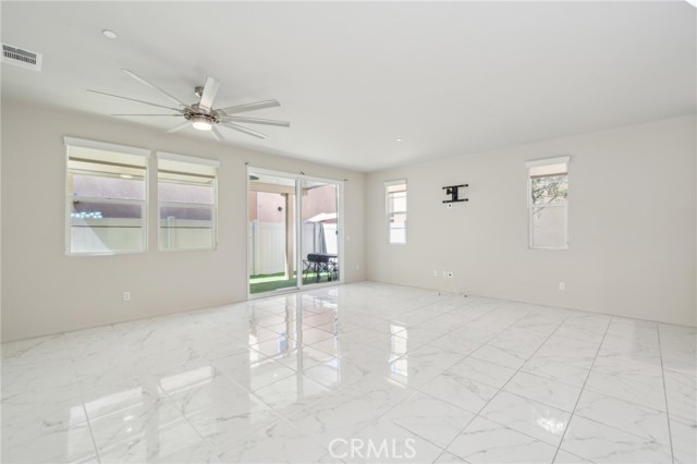 Detail Gallery Image 22 of 32 For 40029 Calle Real #28,  Murrieta,  CA 92563 - 4 Beds | 2/1 Baths