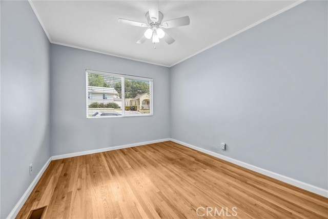 Detail Gallery Image 13 of 25 For 3338 Paraiso Way, La Crescenta,  CA 91214 - 3 Beds | 1 Baths