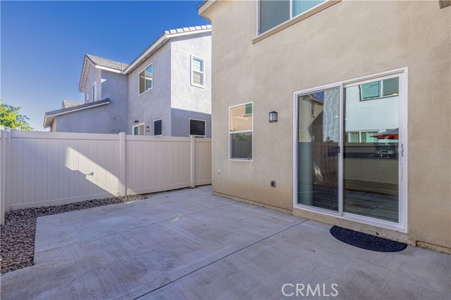 Detail Gallery Image 15 of 21 For 1796 Park Place Ln, Riverside,  CA 92501 - 3 Beds | 2/1 Baths