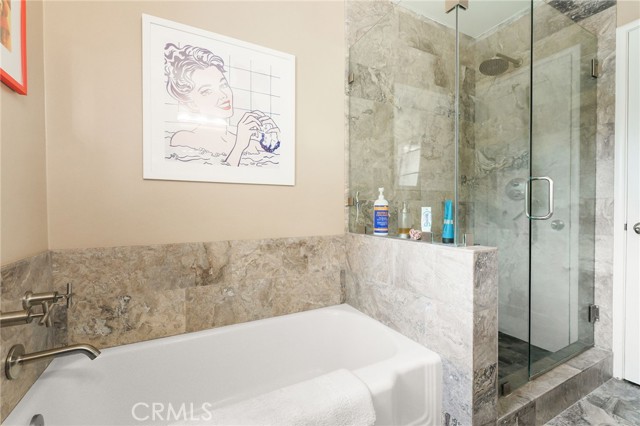 Detail Gallery Image 23 of 55 For 14060 Chandler Bld, Sherman Oaks,  CA 91401 - 3 Beds | 2 Baths