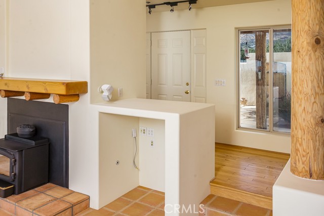 10555 Cima Mesa Road, Juniper Hills CA: https://media.crmls.org/medias/b585e75c-5325-46e0-9231-af78bd0a8a14.jpg