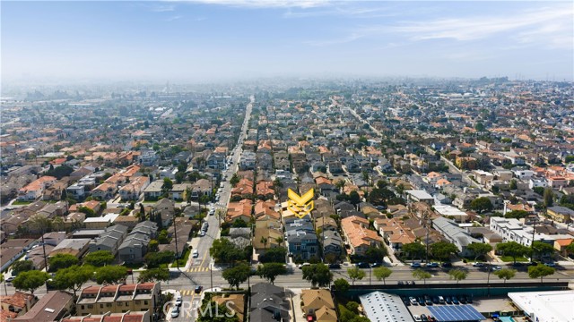 Detail Gallery Image 39 of 43 For 2018 Grant Ave a,  Redondo Beach,  CA 90278 - 4 Beds | 5 Baths