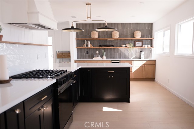 Detail Gallery Image 4 of 16 For 3816 Snowden, Long Beach,  CA 90808 - 3 Beds | 2 Baths