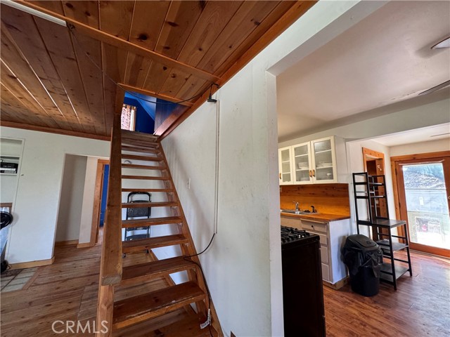 Detail Gallery Image 19 of 41 For 814 Glen View Ln, Twin Peaks,  CA 92391 - 3 Beds | 2 Baths