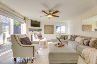 Detail Gallery Image 4 of 20 For 3620 Altamont, Los Angeles,  CA 90065 - 3 Beds | 3 Baths