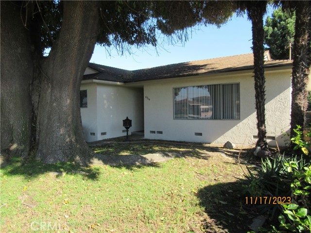 6954 Lime Avenue, Long Beach, California 90805, ,Multi-Family,For Sale,Lime,SB23212701