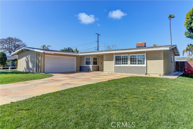 1600 White Oak St, Costa Mesa, CA 92626