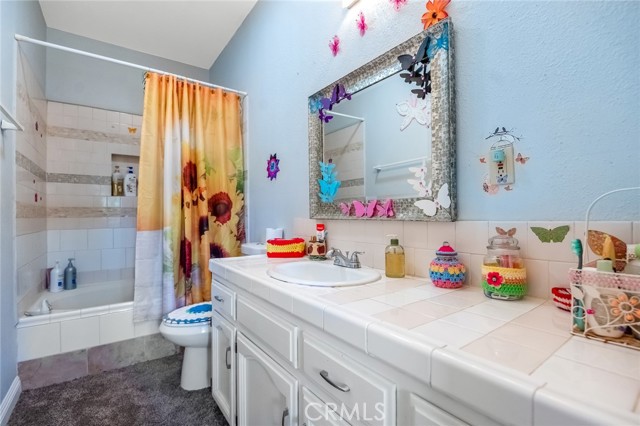 361 N B Street, Tulare CA: https://media.crmls.org/medias/b58798fe-2ae6-4069-aa21-5db4580895b1.jpg