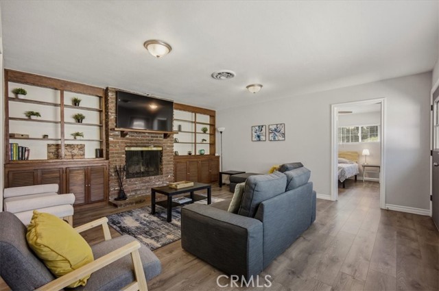 Detail Gallery Image 19 of 41 For 188 E Green, Claremont,  CA 91711 - 4 Beds | 2 Baths