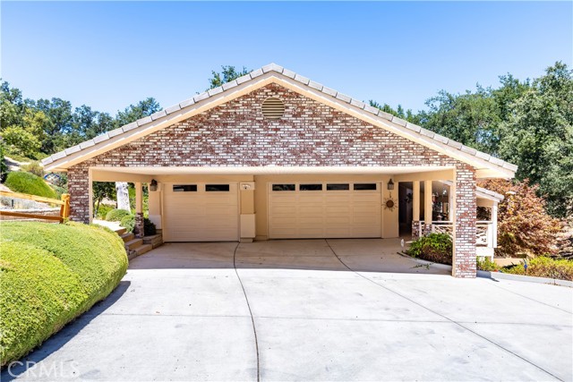 Image 5 of 70 For 9914 Flyrod Drive