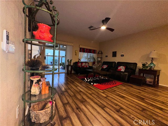 11834 Dellwood, Victorville CA: https://media.crmls.org/medias/b58a3baa-90ed-4c8b-8f64-a73f0afb6959.jpg