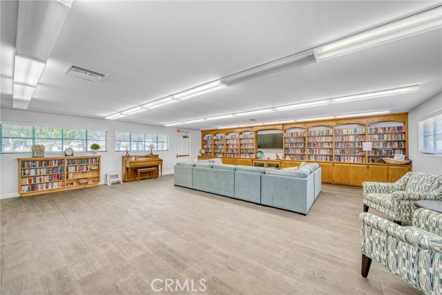 2150 Via Visalia, Santa Maria CA: https://media.crmls.org/medias/b58a9c3e-5141-40ea-bd3d-49d137d2c4b7.jpg