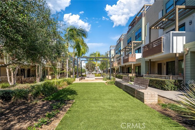 Detail Gallery Image 58 of 59 For 687 Doheny, Costa Mesa,  CA 92627 - 2 Beds | 2/2 Baths