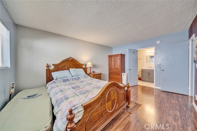 6151 Canterbury Drive, Culver City CA: https://media.crmls.org/medias/b58bccfc-5acd-46fe-a0a2-f742edb3b1fa.jpg