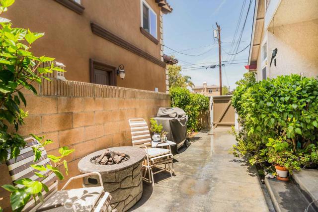 2014 Gates Avenue, Redondo Beach, California 90278, 4 Bedrooms Bedrooms, ,2 BathroomsBathrooms,Residential,Sold,Gates,SB15103097 2014 Gates Avenue, Redondo Beach, California 90278, 4 Bedrooms Bedrooms, ,2 BathroomsBathrooms,Residential,Sold,Gates,SB15103097