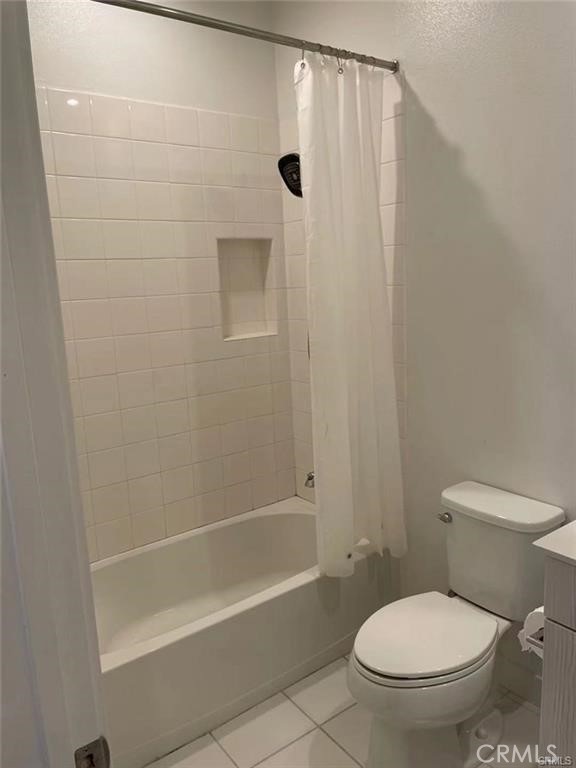 https://media.crmls.org/medias/b58c426c-ec47-4b21-8c21-c7dcf899979d.jpg?preset=X-Large