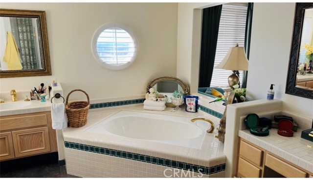 Detail Gallery Image 14 of 17 For 27130 S Ridge, Mission Viejo,  CA 92692 - 4 Beds | 4 Baths