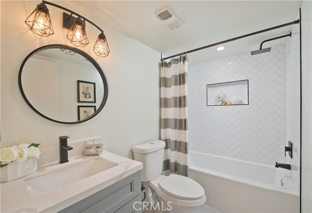 Detail Gallery Image 16 of 21 For 25027 Peachland Ave #160,  Newhall,  CA 91321 - 2 Beds | 2 Baths