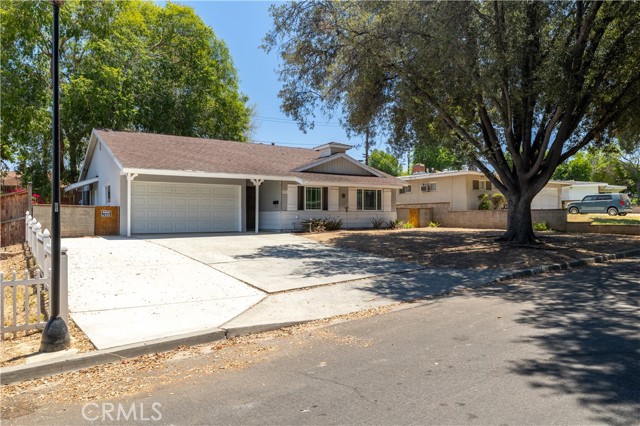 Detail Gallery Image 3 of 25 For 5276 Old Mill Rd, Riverside,  CA 92504 - 3 Beds | 2 Baths