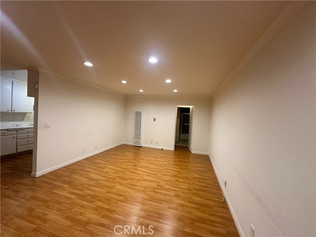 Detail Gallery Image 20 of 42 For 3010 Montrose #17,  Glendale,  CA 91214 - 1 Beds | 1 Baths