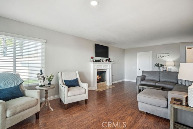 Detail Gallery Image 12 of 34 For 23575 Kettle Rd, Murrieta,  CA 92562 - 4 Beds | 2/1 Baths