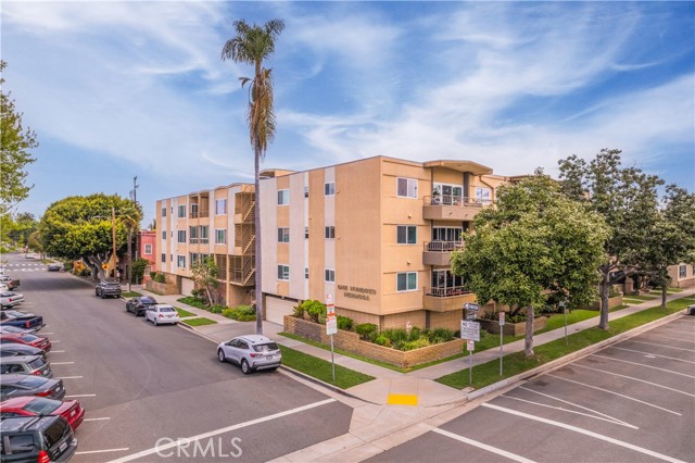 Detail Gallery Image 34 of 46 For 100 Hermosa Ave 2c,  Long Beach,  CA 90802 - 2 Beds | 2 Baths