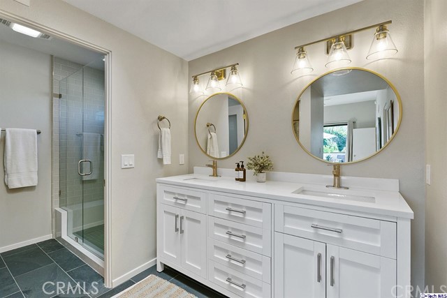 2 Bed Home for Sale in Sherman Oaks, California