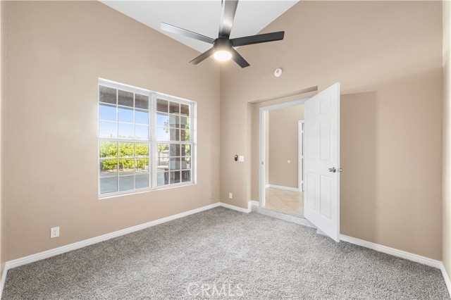 43309 45th W Street, Lancaster CA: https://media.crmls.org/medias/b58eff59-e1ce-4beb-9790-6a2d3309c07d.jpg