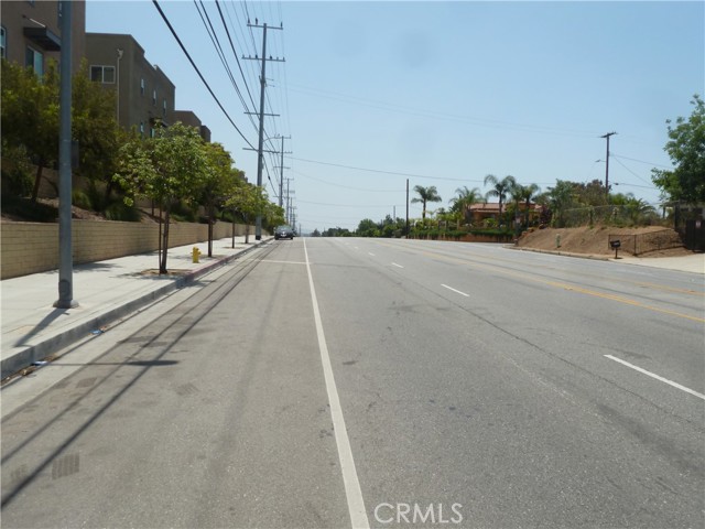 13384 Foothill Boulevard photo 2