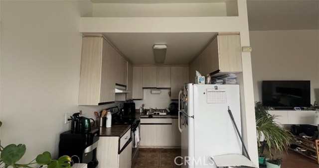 Detail Gallery Image 5 of 15 For 1143 Wilcox Pl, Hollywood,  CA 90038 - 1 Beds | 2 Baths