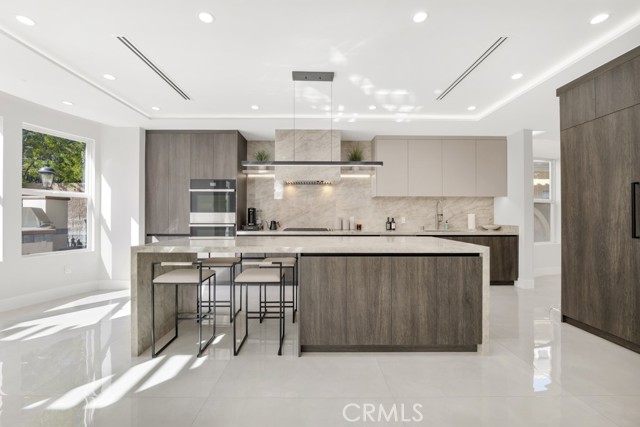 Detail Gallery Image 23 of 75 For 20151 via Medici, Porter Ranch,  CA 91326 - 5 Beds | 5 Baths