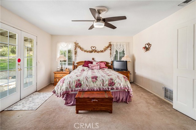 28132 Oak Spring Canyon, Canyon Country CA: https://media.crmls.org/medias/b5938be4-05ee-44a4-912d-ba83ea3d3267.jpg