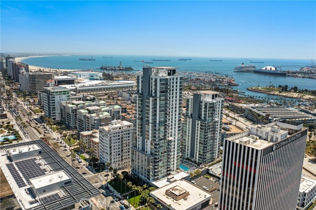 400 W Ocean Boulevard, Long Beach CA: https://media.crmls.org/medias/b5943be1-e9cc-4e9b-9762-4212da57bc7f.jpg