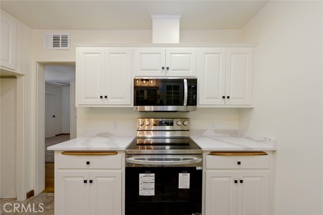 Detail Gallery Image 31 of 67 For 591 E Lassen, Chico,  CA 95973 - 4 Beds | 3 Baths