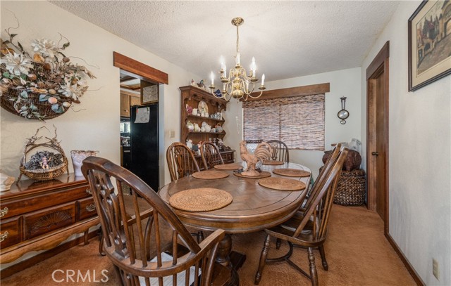 26600 Rio Vista Drive, Hemet CA: https://media.crmls.org/medias/b594a365-a7b6-4bba-8cd4-ea5be3d69ab5.jpg