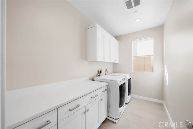 Detail Gallery Image 28 of 49 For 590 Catalonia, Lake Forest,  CA 92630 - 4 Beds | 4 Baths