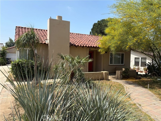 Detail Gallery Image 1 of 1 For 926 College Ave, Redlands,  CA 92374 - 2 Beds | 1 Baths