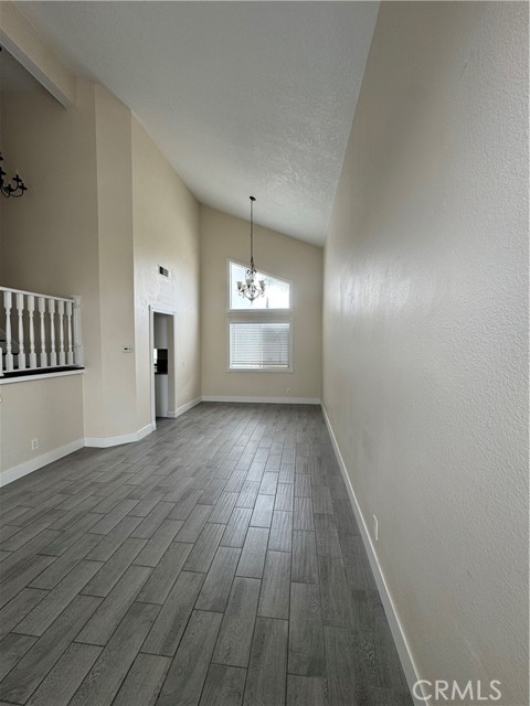 461 Camino Los Gallos, Perris CA: https://media.crmls.org/medias/b596d63a-80aa-4fc4-985d-466f0c8c85fa.jpg