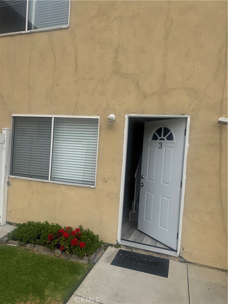 4302 Howard #3