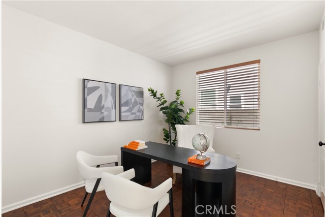 19139 Chandon Lane, Huntington Beach CA: https://media.crmls.org/medias/b5983b39-3cfb-4128-8aa8-bcb543b35b8a.jpg