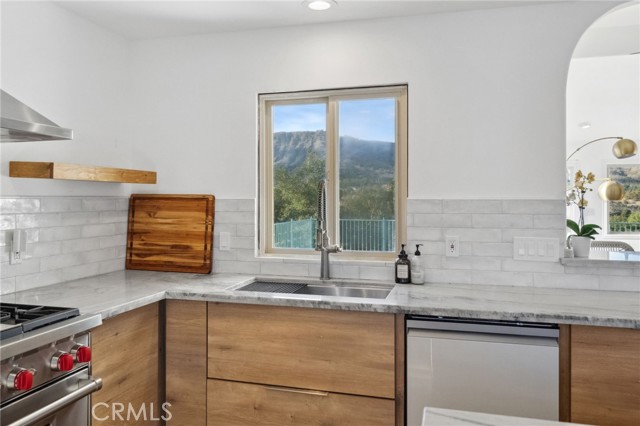 Detail Gallery Image 22 of 73 For 44310 Calle Bernardo, Temecula,  CA 92590 - 3 Beds | 3 Baths