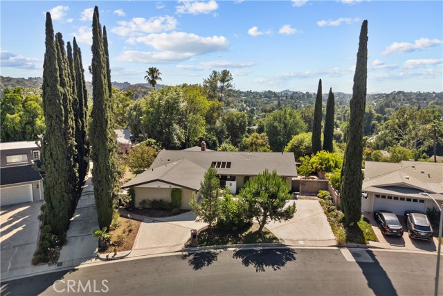 Detail Gallery Image 2 of 53 For 20352 Alerion Pl, Woodland Hills,  CA 91364 - 4 Beds | 3 Baths