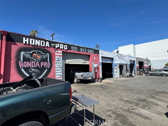 Image 7 of 17 For 2396 Cabrera