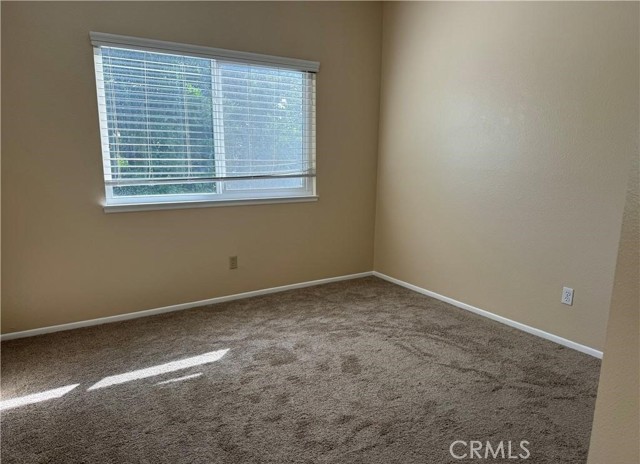Detail Gallery Image 5 of 12 For 1725 Maxwell Ln #C,  Corona,  CA 92881 - 2 Beds | 2/1 Baths