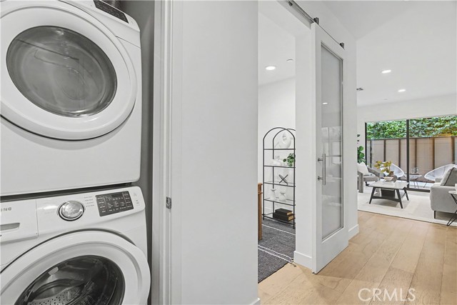 Detail Gallery Image 23 of 31 For 3981 Moore St #101,  Los Angeles,  CA 90066 - 2 Beds | 2 Baths