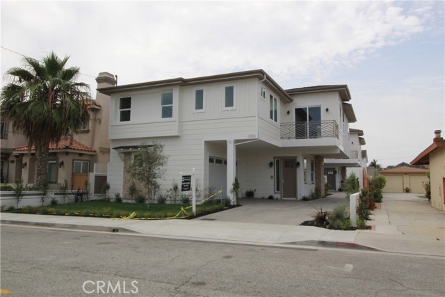 2206 Warfield Avenue, Redondo Beach, California 90278, 4 Bedrooms Bedrooms, ,3 BathroomsBathrooms,Residential,Sold,Warfield,SB18162402