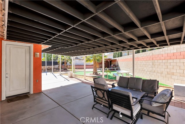 Detail Gallery Image 32 of 34 For 13261 via Del Lago, Victorville,  CA 92392 - 5 Beds | 3 Baths