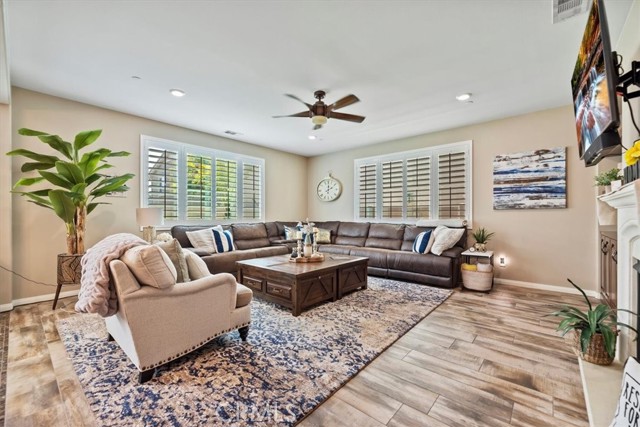 Detail Gallery Image 8 of 55 For 6169 Winona St, Chino,  CA 91710 - 5 Beds | 3 Baths
