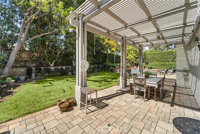 29628 Woodbrook Dr, Agoura Hills CA: https://media.crmls.org/medias/b59b2e01-e268-46b3-a403-c0fa8fda8537.jpg